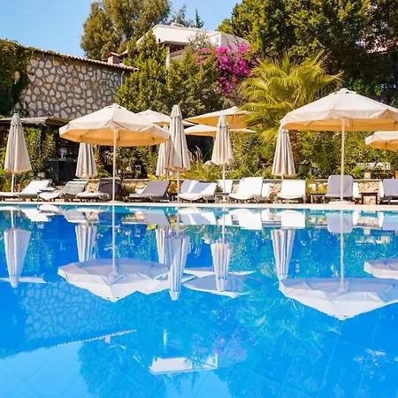 Hotel True Blue Boutique 4*