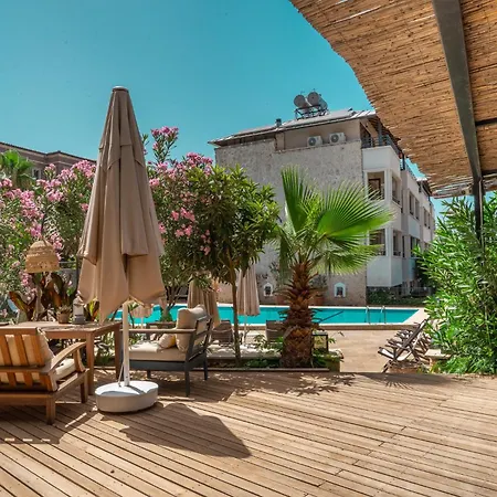 True Blue Boutique Hotel 4*