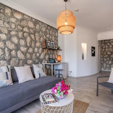 Hotel True Blue Boutique 4*