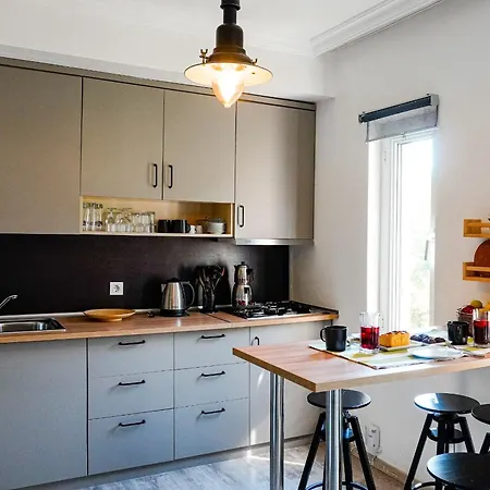 True Blue Boutique 3*