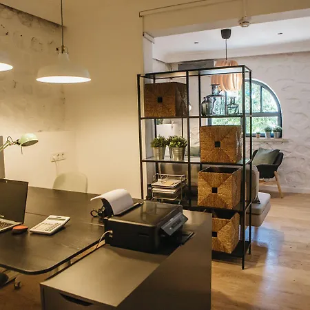 True Blue Boutique 3*