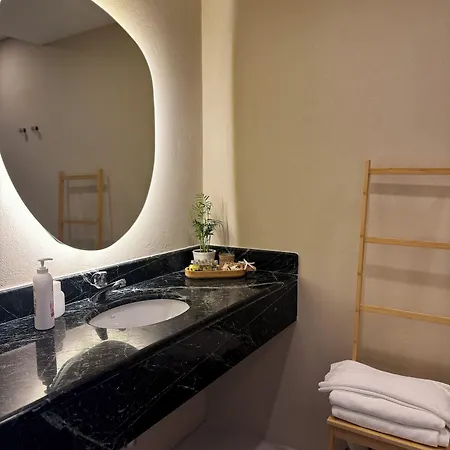 True Blue Boutique 3*
